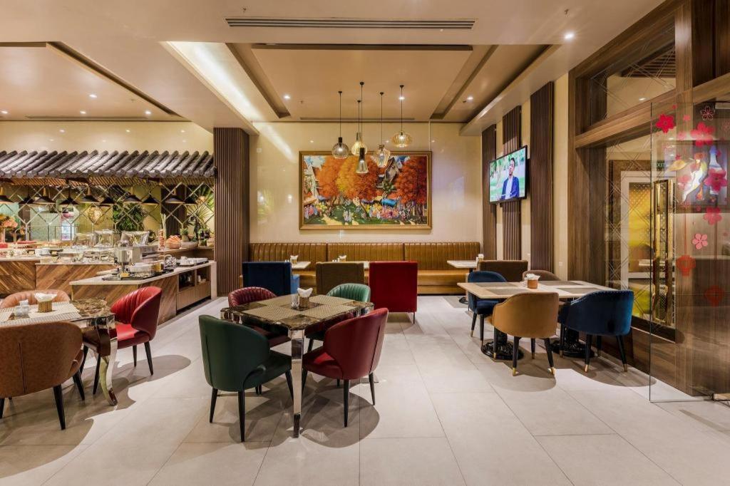 Sunflower Cbq Hotel Ho Chi Minh City Exterior photo