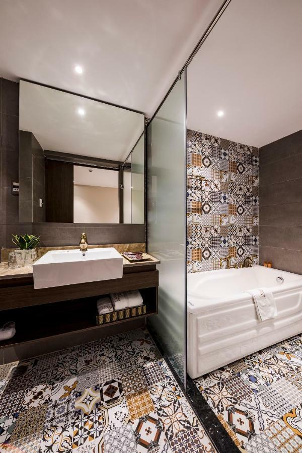 Sunflower Cbq Hotel Ho Chi Minh City Exterior photo